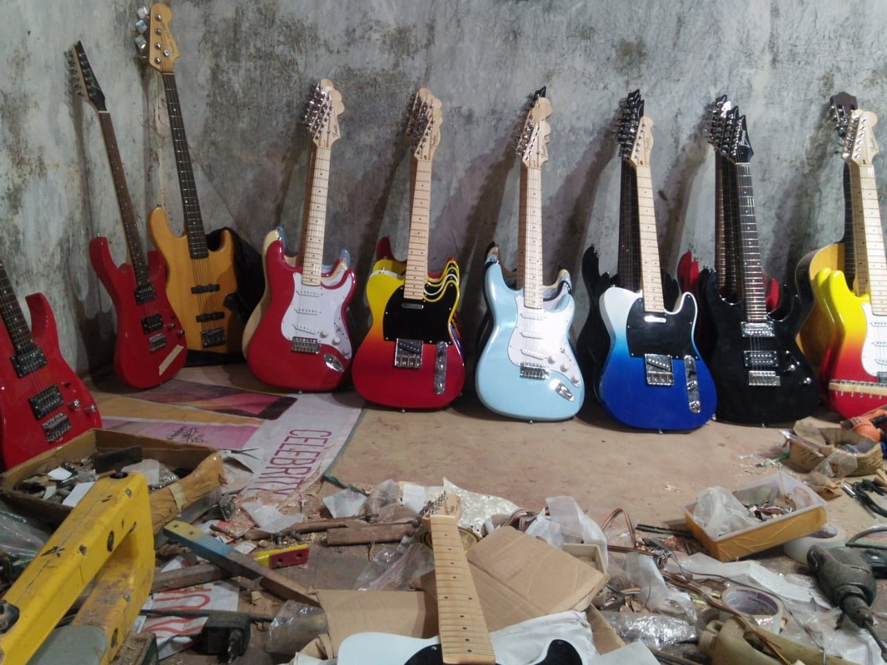 Kerajinan Gitar